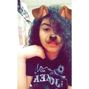 Meet your Posher, Alyssa